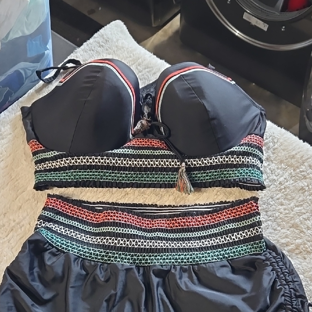 NWOT Cacique Swim 2 Piece Set